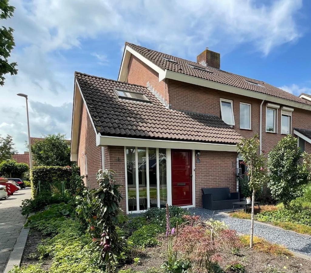 Bed and Breakfast Logeren Bij Grea Zwartsluis Exterior foto