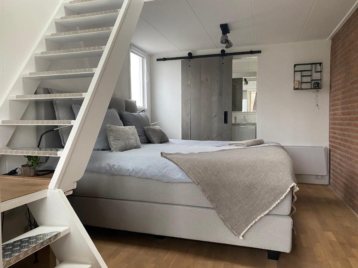 Bed and Breakfast Logeren Bij Grea Zwartsluis Exterior foto